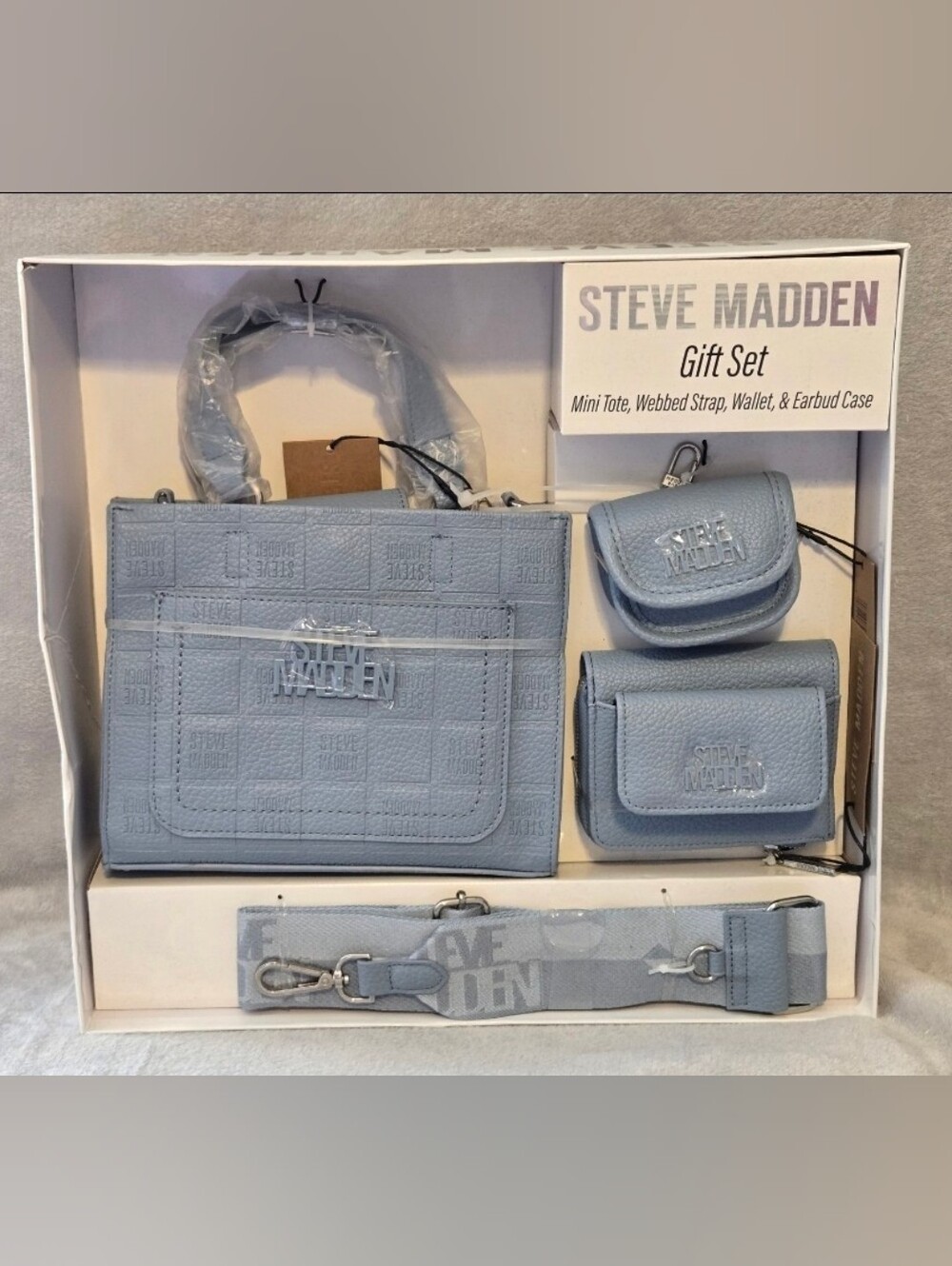 Steve Madden Women’s 4-Piece Accessory Set Mini Tote Wallet Earbud Case Blue NEW